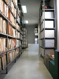 Perspectiva del dep&oacute;sito del Archivo desde el &uacute;ltimo pasillo