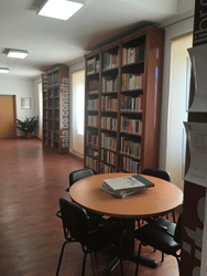 Perspectiva general de la Sala de Consulta del Archivo y Biblioteca Auxiliar Especializada.