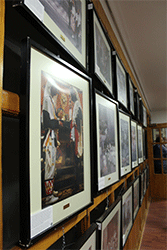 Otra perspectiva de la parte central de la exposici&oacute;n.