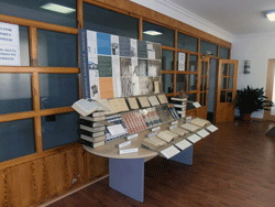 Mesa central de recursos bibliogr&aacute;ficos hist&oacute;ricos.