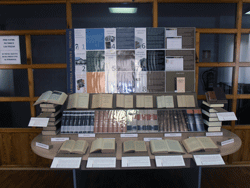 Mesa central de recursos bibliogr&aacute;ficos hist&oacute;ricos.